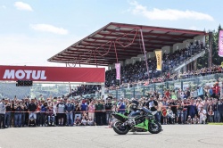 Les animations des 8H de Spa Motos - Crédit photo : FIM EWC