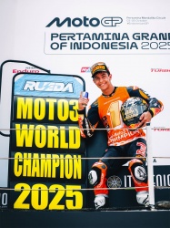 Rueda sacré Champion du Monde Moto3 - Crédit photo : KTM