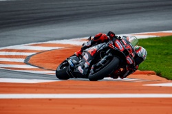 MotoGP : 2e pole d'affilé pour Bezzecchi - Crédit photo : Aprilia