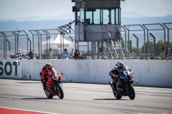 WSBK : victoire au finish de Razgatlioglu - Crédit photo : BMW Motorrad