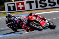 WSBK : Bulega prolonge le suspens - Crédit photo : Dorna