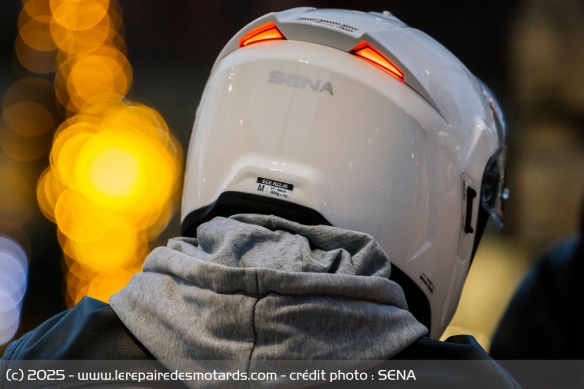 Le SENA Phantom est certifié ECE R22.06 Le SENA Phantom est certifié ECE R22.06