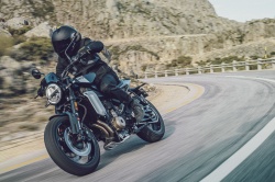 Husqvarna met sa gamme routière à l'essai - Crédit photo : Rudy Schedl