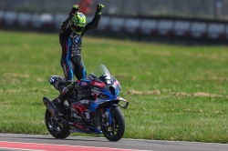 FSBK : doublé de Foray à Nogaro - Crédit photo : FFM