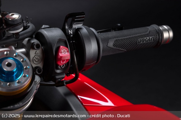 Sportive Ducati Panigale V4 R