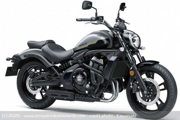 Kawasaki Vulcan S Gris Metallic Graphite / Noir Metallic Flat Spark