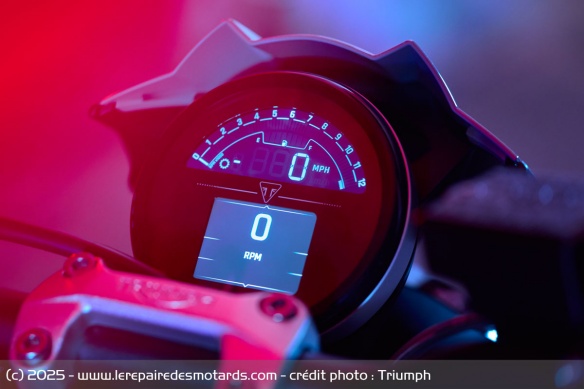Roadster Triumph Trident 800 Roadster Triumph Trident 800
