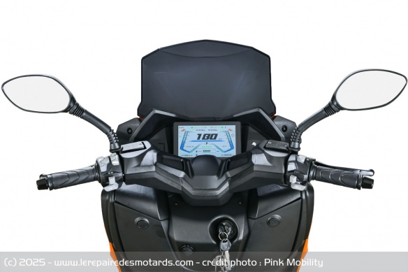 Scooter électrique Pink Fly - Phase 3 Scooter électrique Pink Fly - Phase 3