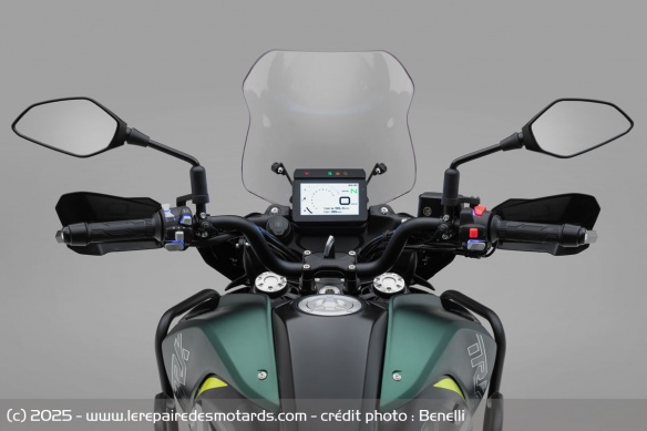 Trail Benelli TRK 702 X Trail Benelli TRK 702 X