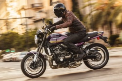 Néo-rétro Kawasaki Z900RS 2026