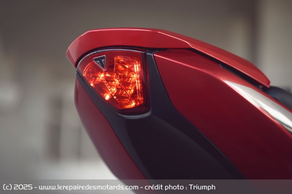 Roadster Triumph Trident 800 Roadster Triumph Trident 800