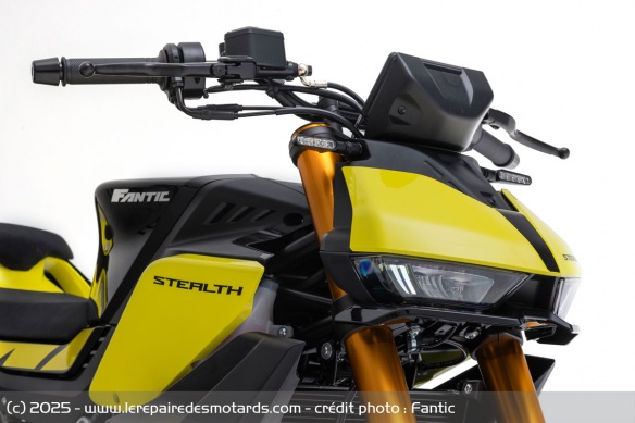 Roadster Fantic Stealth 125 Roadster Fantic Stealth 125