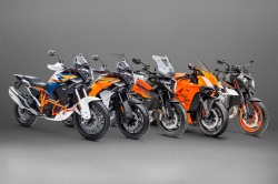 KTM reporte les nouveautés 2025 à 2026