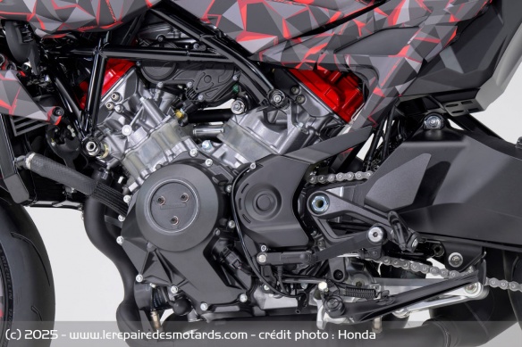 Prototype Honda V3R 900 E-Compressor