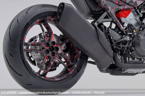 Prototype Honda V3R 900 E-Compressor