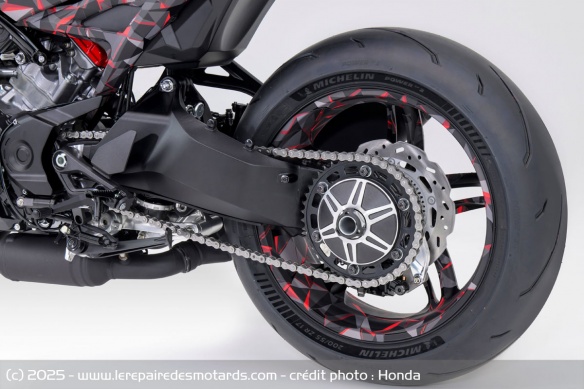 Prototype Honda V3R 900 E-Compressor