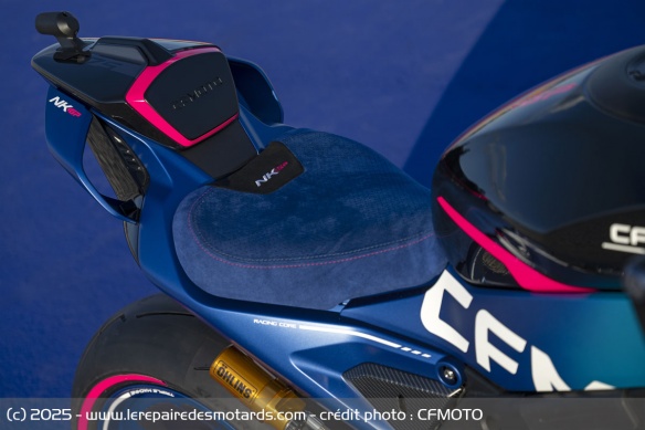Roadster CFMOTO 675NK GP Roadster CFMOTO 675NK GP