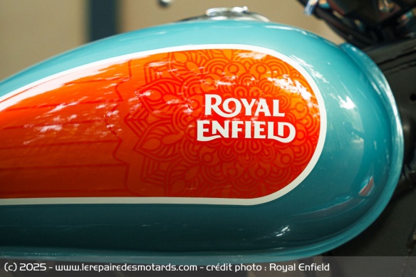 Royal Enfield Goan Classic 350 Trip Teal Royal Enfield Goan Classic 350 Trip Teal