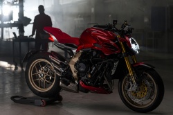 Roadster MV Agusta Brutale Serie Oro