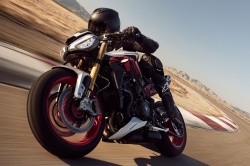 Roadster Triumph Street Triple 765 RX