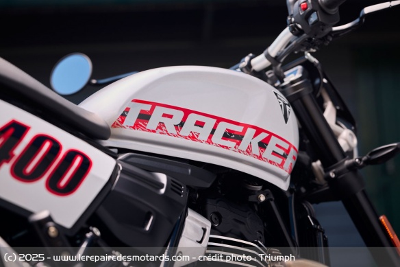 Roadster Triumph Tracker 400