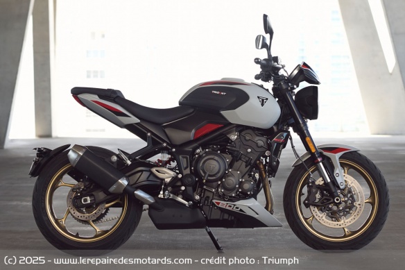 Roadster Triumph Trident 800 Roadster Triumph Trident 800