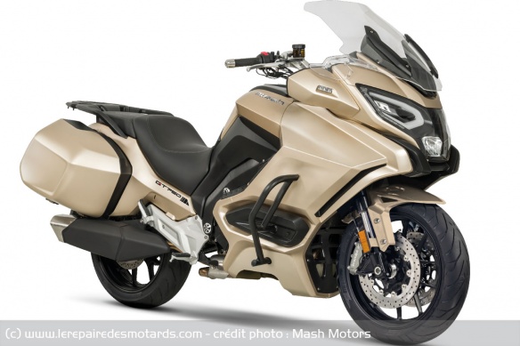 Routière Mash GT750