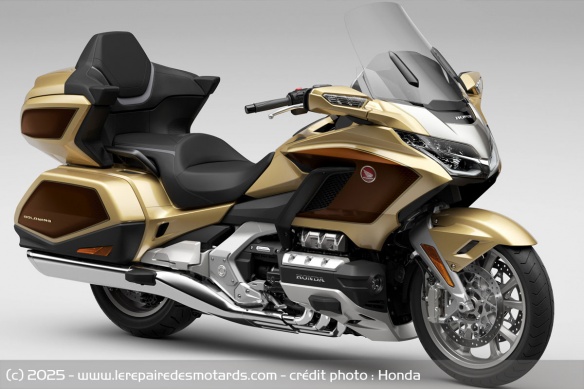 La Honda GL1800 Gold Wing Tour DCT Airbag 50e anniversaire