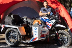 Camille Puthod et le side-car off-road BMW F900GS