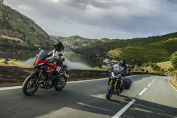 Yamaha équipe la Tracer 7 de l'Y-AMT