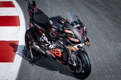 Sportive Aprilia RSV4 X-GP