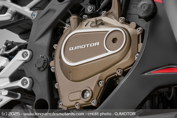 Sportive QJMotor SRK 421 RR Sportive QJMotor SRK 421 RR