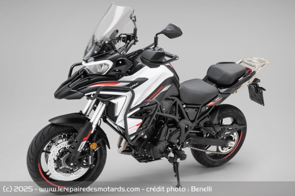 Trail Benelli TRK 702 Trail Benelli TRK 702