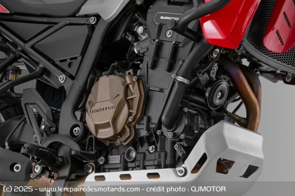 Trail QJMOTOR SRT 800 RX Trail QJMOTOR SRT 800 RX