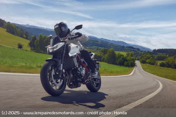 Le constructeur offre 750 € sur la Hornet 750