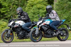 March&eacute; moto : d&eacute;cembre en trompe l'oeil