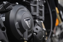 Triumph teste des carburants non-fossiles en Moto2