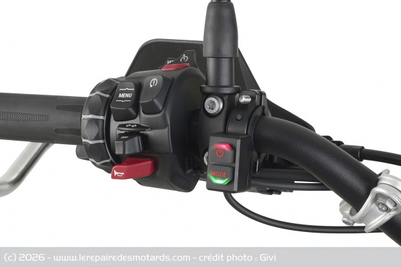 Les S312 sont livr&eacute;s avec une commande au guidon