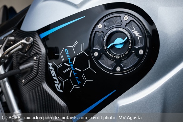 Roadster MV Agusta Rush Titanio