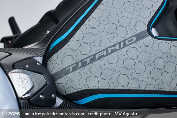 Roadster MV Agusta Rush Titanio