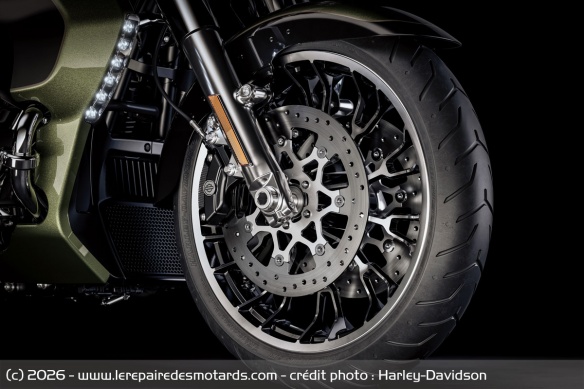 Les roues h&eacute;ritent de nouvelles jantes usin&eacute;es