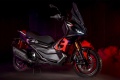 Aprilia attaque march� scooter crossover