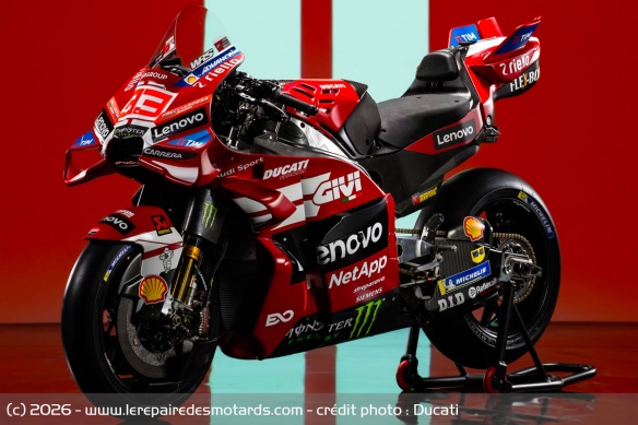 Ducati Desmosedici GP - Ducati Lenovo Team