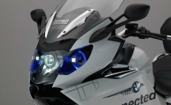 Conseils : feux au laser BMW pour rouler de nuit