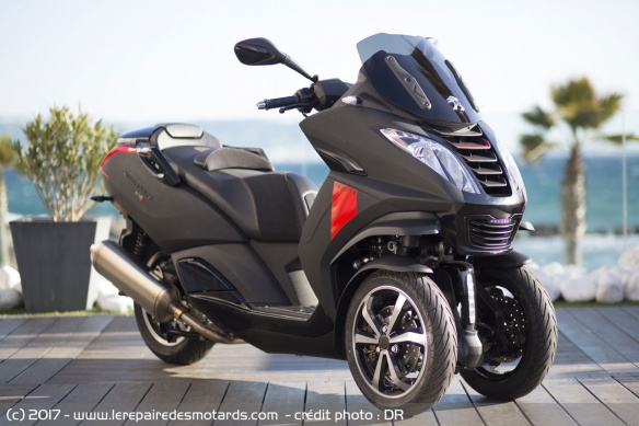 Le scooter Peugeot Metropolis 400i Le scooter Peugeot Metropolis 400i
