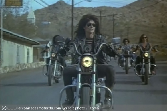 Les Cycle Sluts sur leurs Sportster Les Cycle Sluts sur leurs Sportster