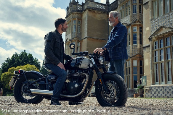 Jason Ritchie prêt à repartir au guidon de sa Triumph Bonneville Bobber Jason Ritchie prêt à repartir au guidon de sa Triumph Bonneville Bobber