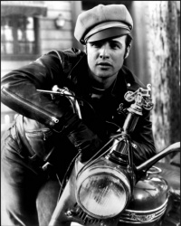 Film moto : Marlon Brando dans L'équipée sauvage