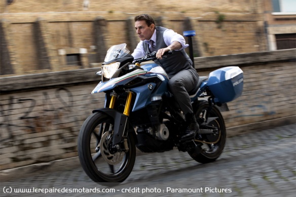 Ethan Hunt qui démontre une fois encore ses talents de motard, cette fois au guidon d'une BMW G 310 GS Ethan Hunt qui démontre une fois encore ses talents de motard, cette fois au guidon d'une BMW G 310 GS