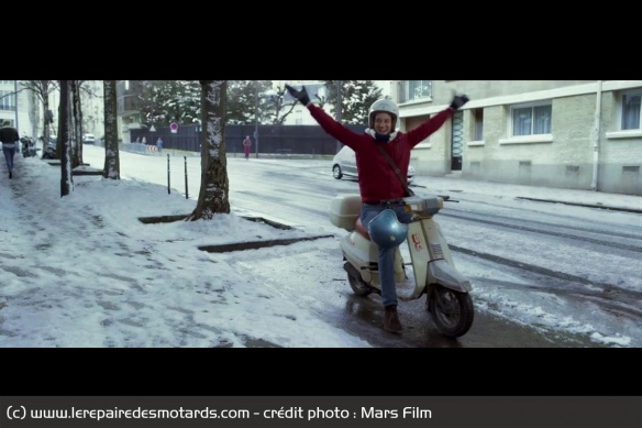 Félix sur son scooter Peugeot ST 50 Félix sur son scooter Peugeot ST 50